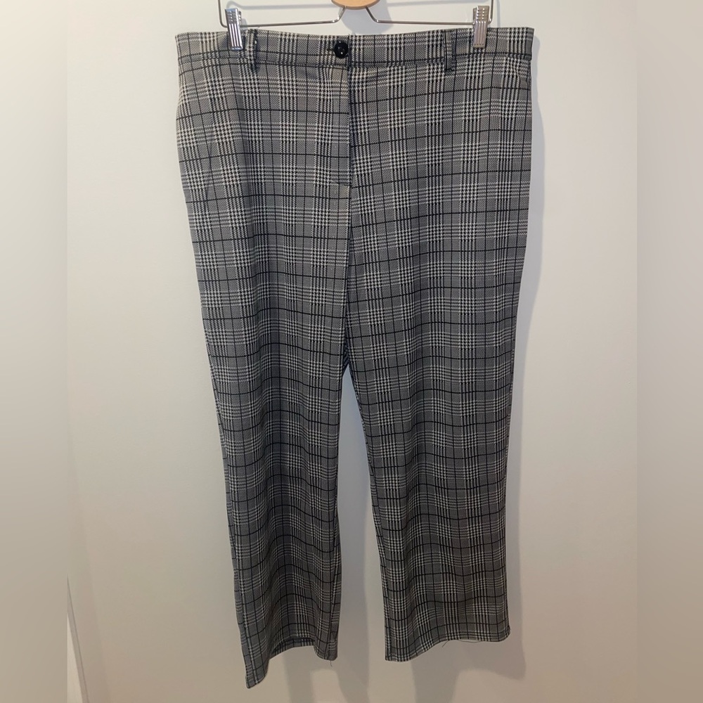 Plaid work pants with button and zipper